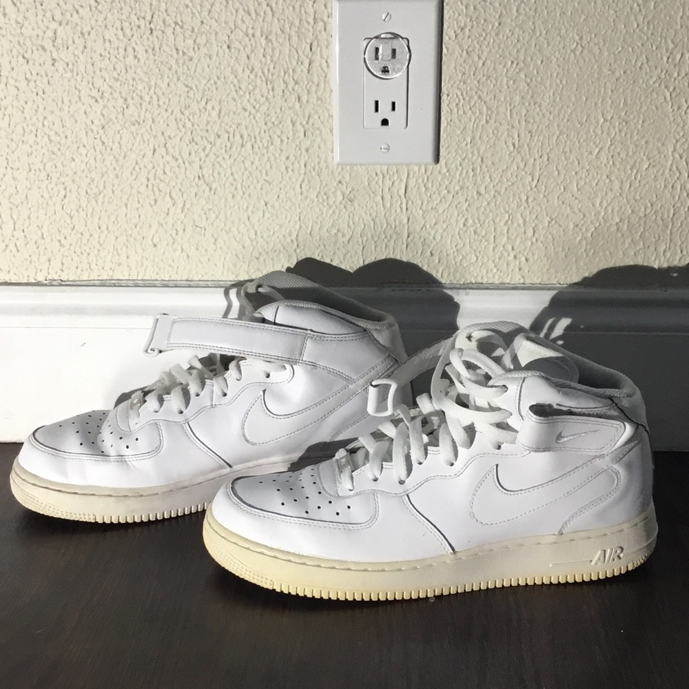 Men’s White Air Force 1’s Size 11